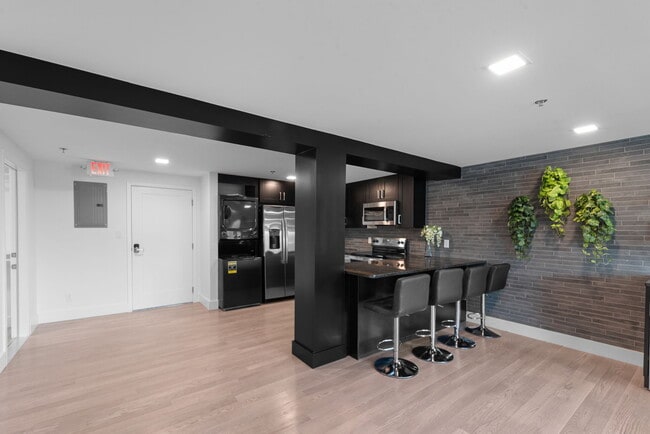 Photo - Kingsland Courtyard Apartments