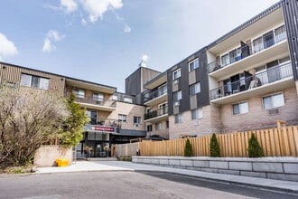Building Photo - Tyandaga Terrace