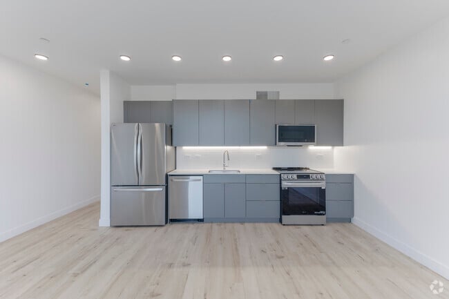 1BR, 1BA - 826SF - Kitchen - Willetta 15