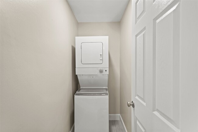 Foto del edificio - 2101 Fountain View Dr