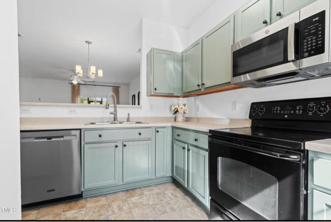 Building Photo - 5980 Osprey Cove Dr