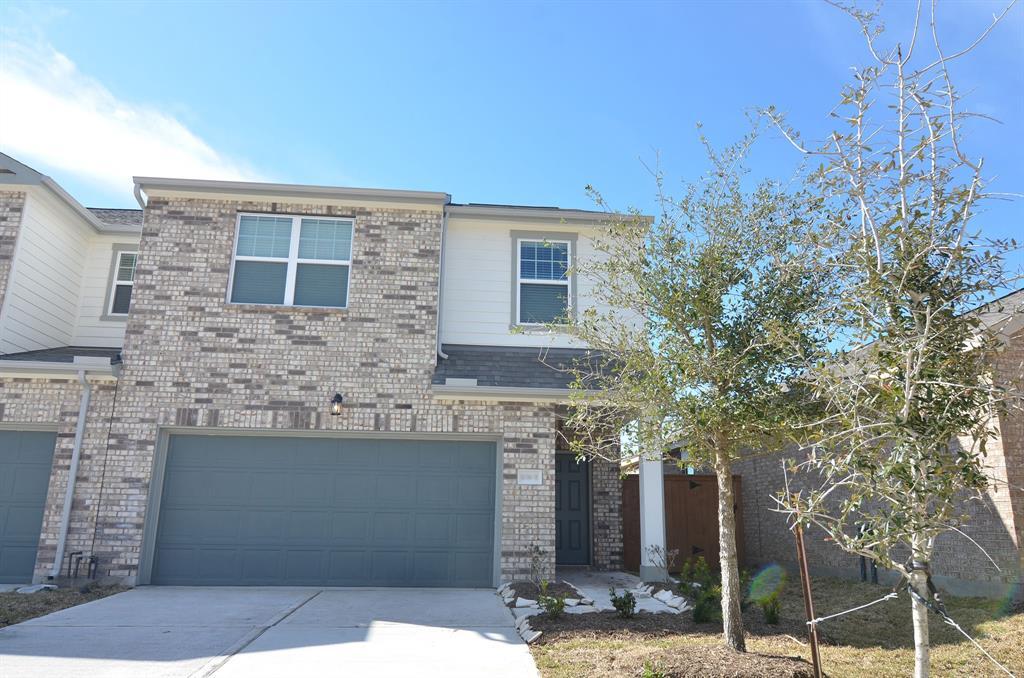 10313 Malta Trace Drive Unit B, Rosharon, TX 77583 Condo for Rent in