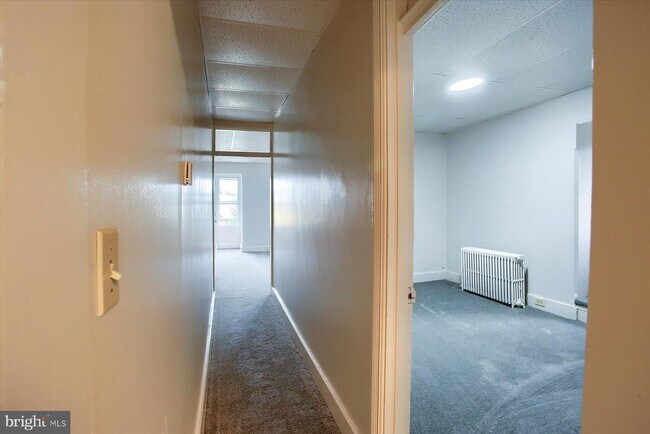 Foto del edificio - 310 S Market St