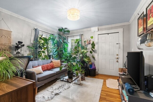 Foto del edificio - 32 Cottage St