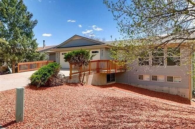 Foto principal - 2187 Broadmoor Rd Cir