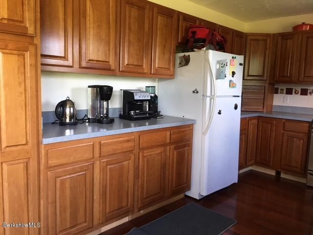 Foto del edificio - 2235 Howe Pond Rd