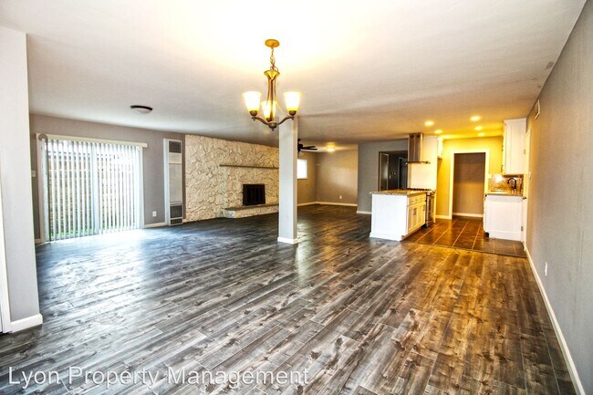 Building Photo - 3 br, 2 bath House - 1612 Rockrose Road