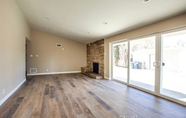 Foto del edificio - 7126 Delco Ave