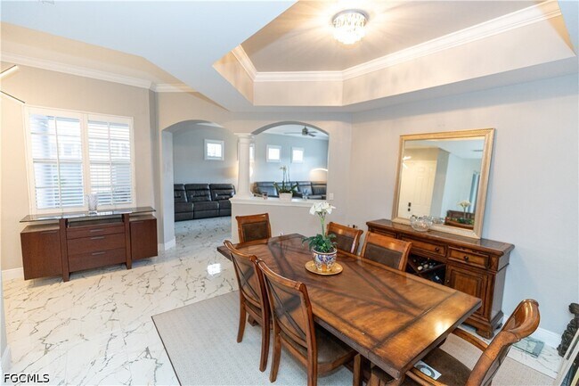 Foto del edificio - 14081 Bently Cir