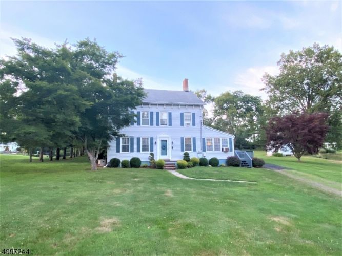 Primary Photo - 150 River Rd