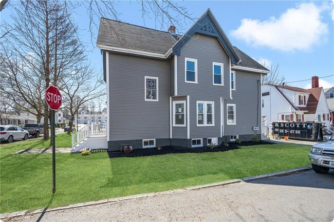 Foto del edificio - 105 Stamford Ave