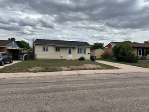 Building Photo - 1205 S Arp Ave