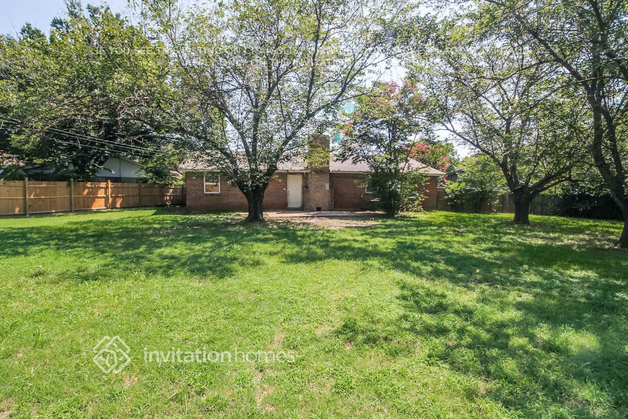 Building Photo - 6065 Dunson Ct
