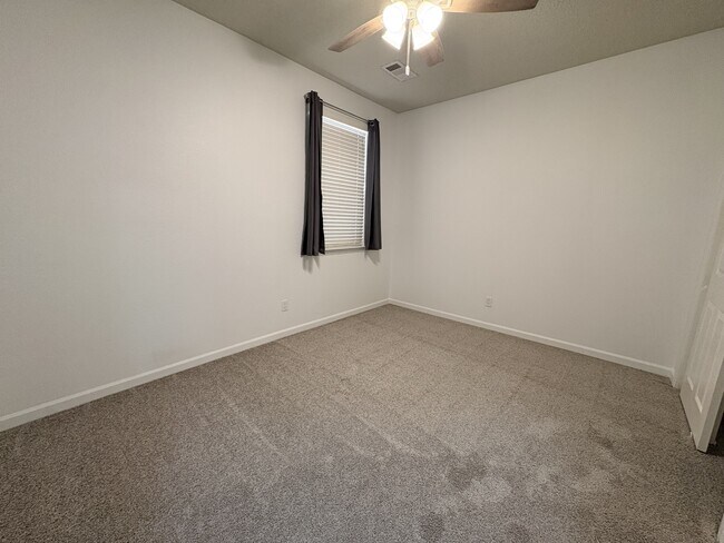 Foto del edificio - 4016 Loma Alta Ave NE