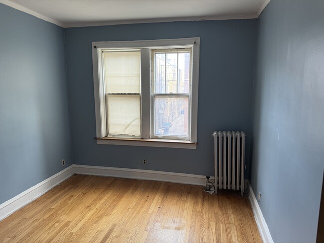 Foto del edificio - 2542 E 78th St