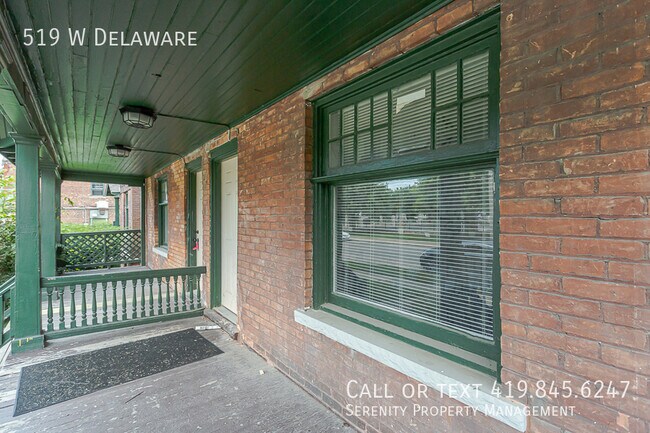 Building Photo - 519 W Delaware-
