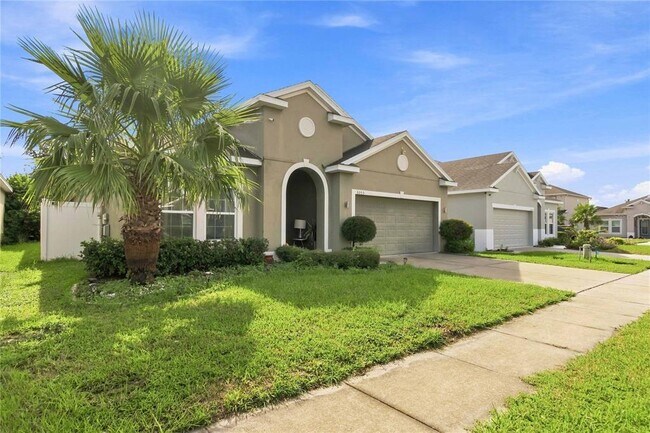 Foto del edificio - 3053 Red Hawk Ln