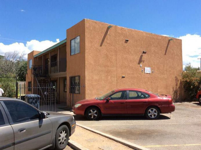 Foto del edificio - 312 Grove St NE
