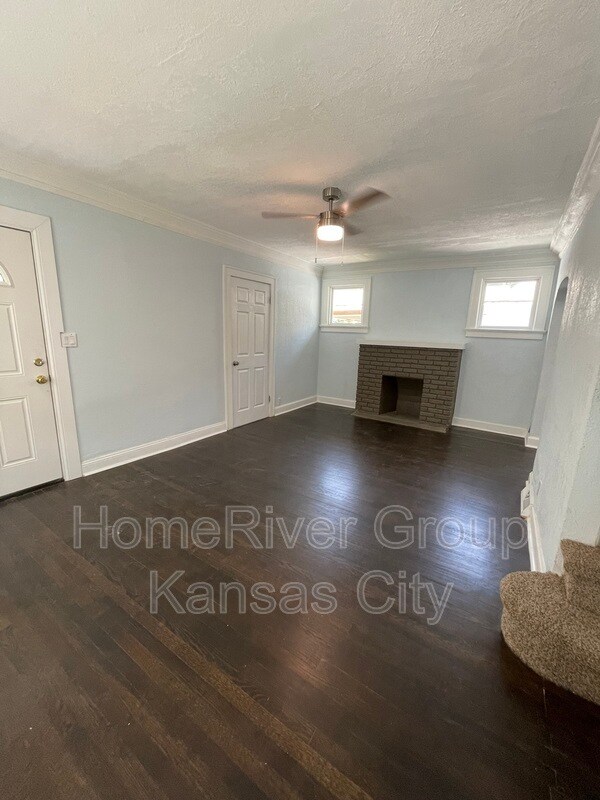 Building Photo - 3801 E 39th St
