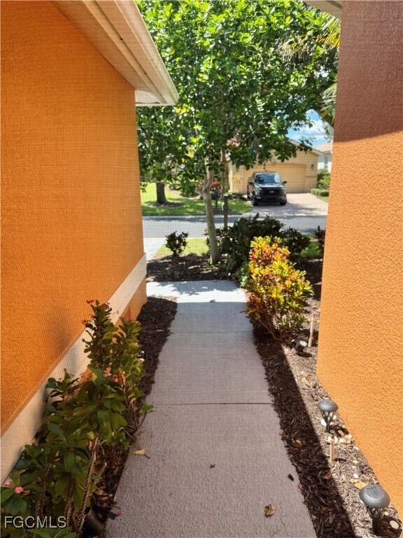 Foto del edificio - 13936 Village Creek Dr