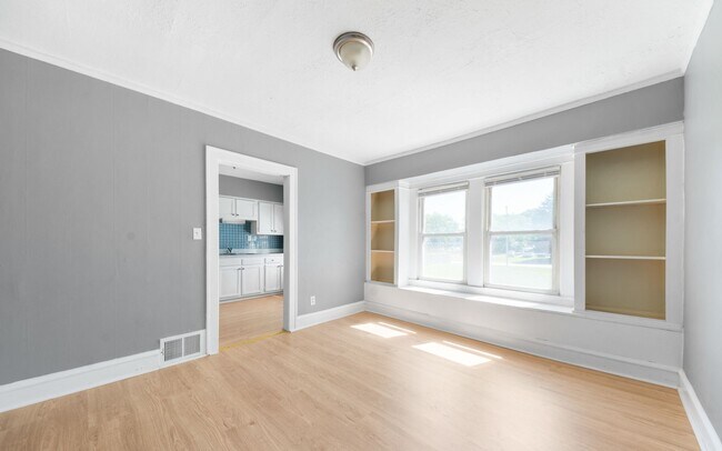 Foto del edificio - 13617 Glenside Rd