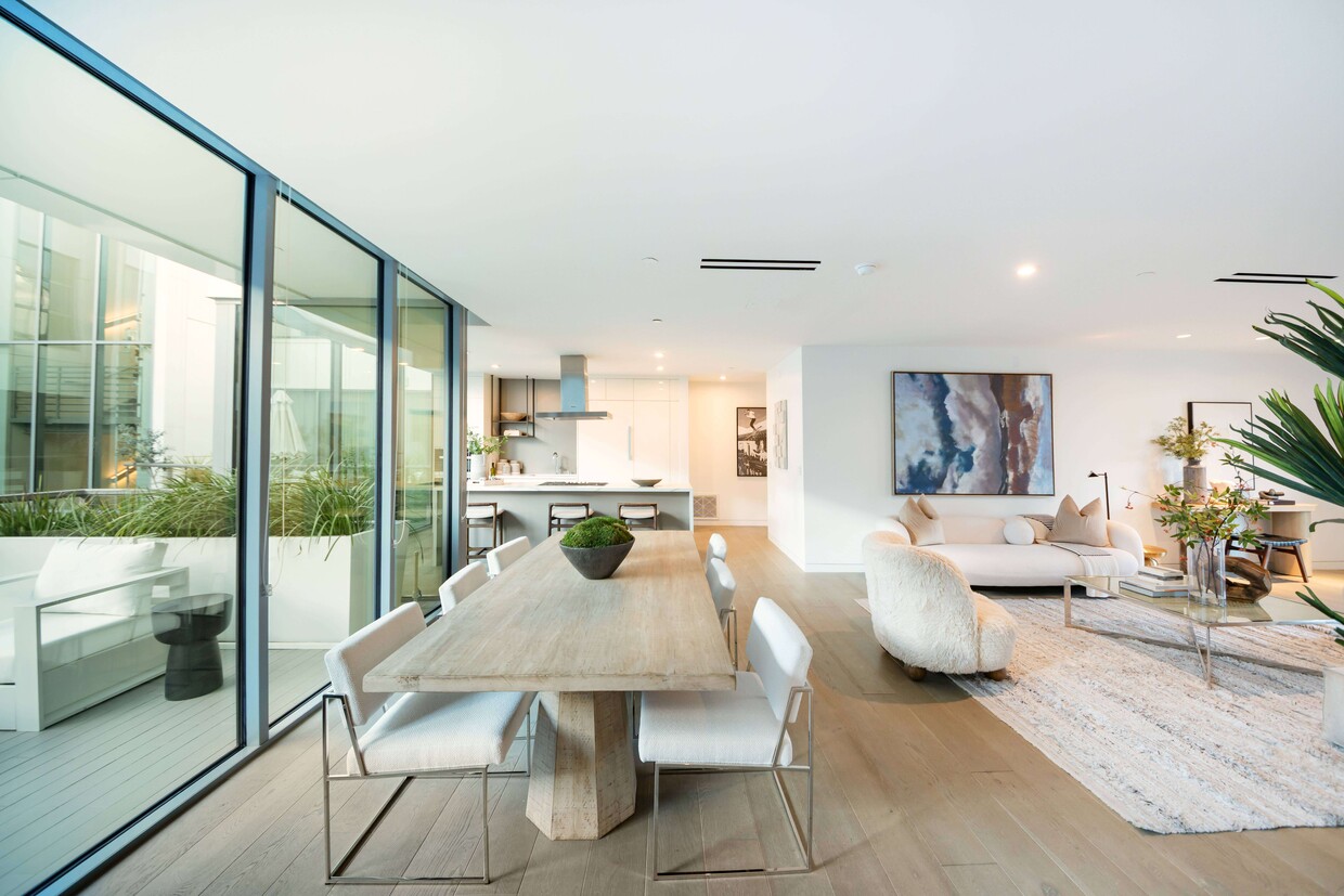 Primary Photo - Gardenhouse Beverly Hills