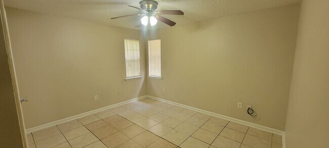 Building Photo - 7850 Sand St