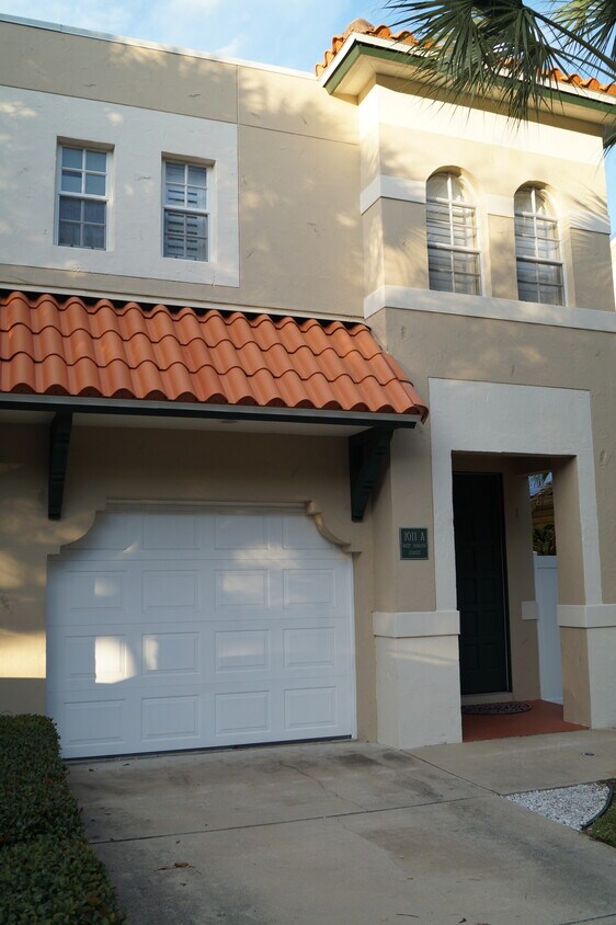Foto principal - 1011 W Horatio St