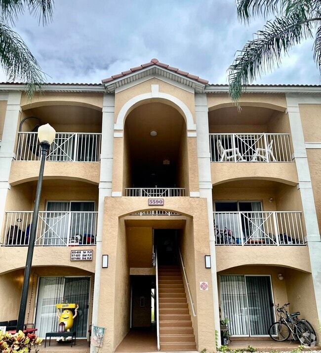 Building Photo - 5590 NW 61st St