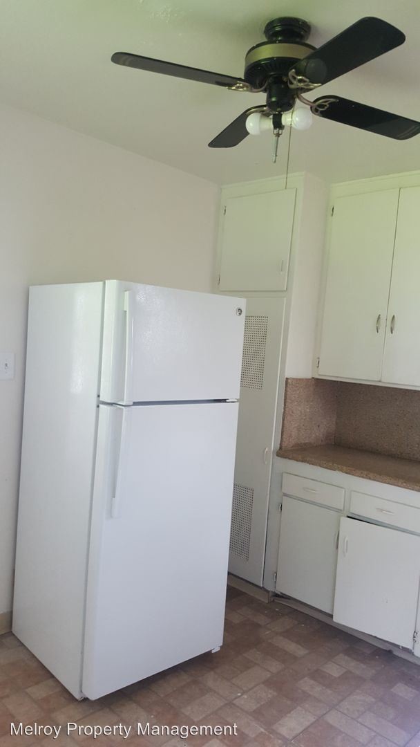 Foto del edificio - 3055-3057 Ocean View Blvd