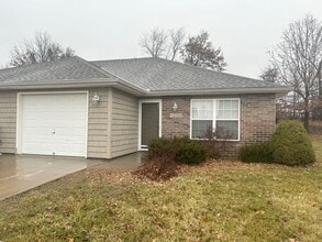 Building Photo - 1200 NW Willow Dr