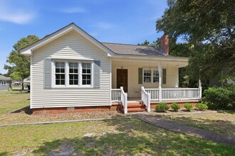 Building Photo - 116 Noyes Ave
