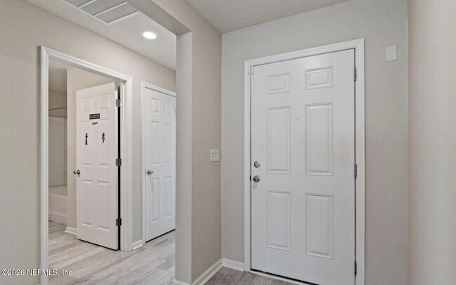 Foto del edificio - 3106 Hawks Hl Ln