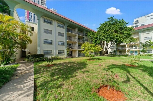 Building Photo - 8101 SW 72nd Ave
