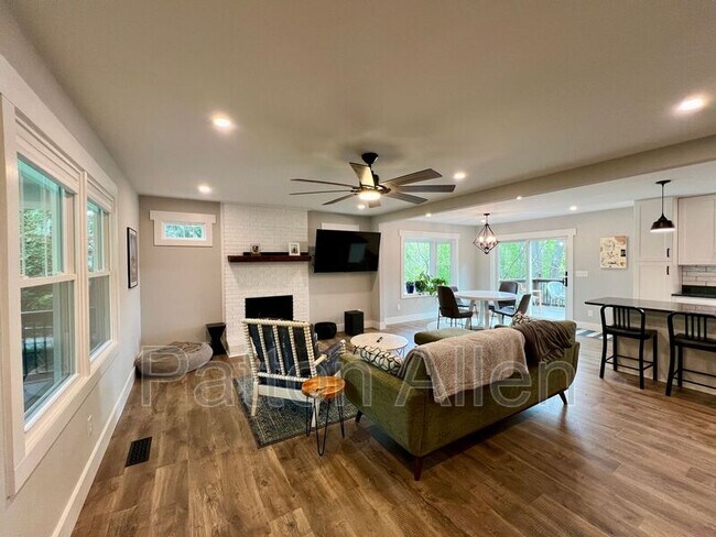 Foto del edificio - 38 Tipton Dr