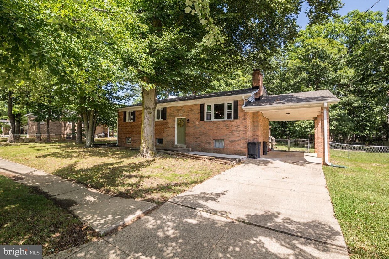 Primary Photo - 15502 Bealle Hill Rd