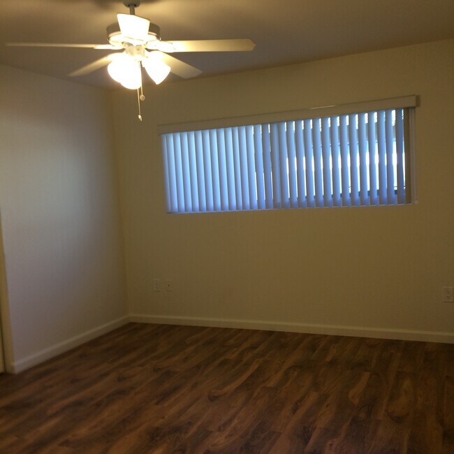 Foto del edificio - 16562 Sabot Ln