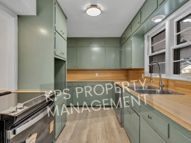 Foto del edificio - 6511 E Claytonia Ter