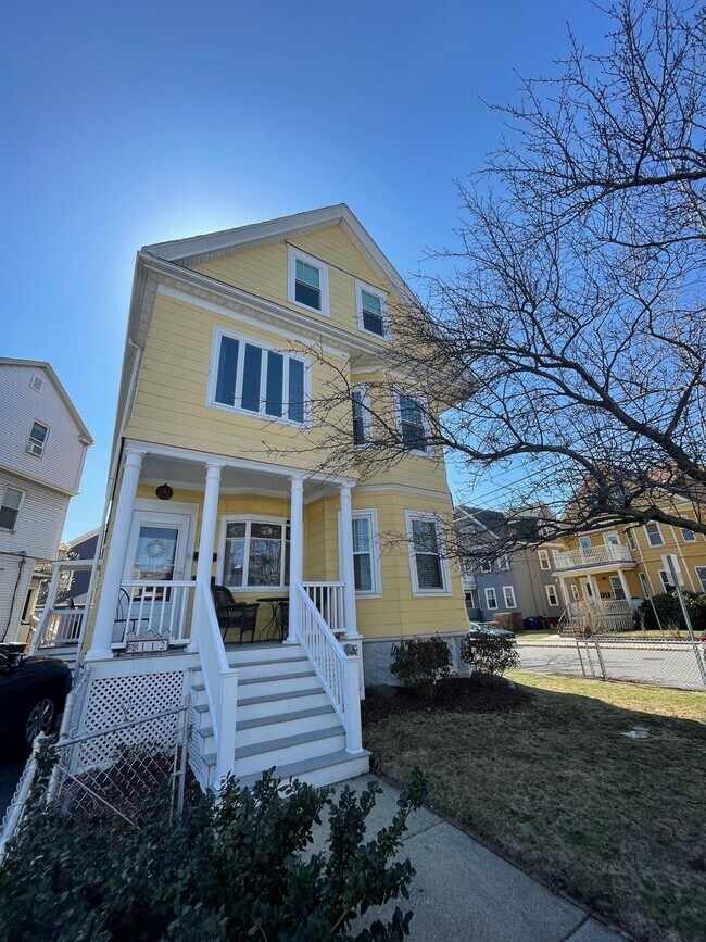 Foto del edificio - 112 Boston Ave