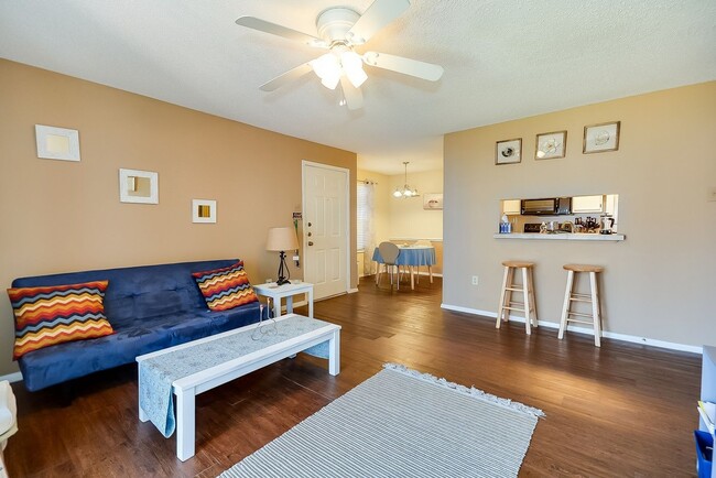 EL308 - EL308 Apartment