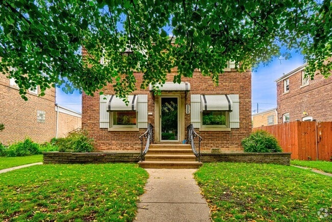 Building Photo - 3635 S 57th Ave