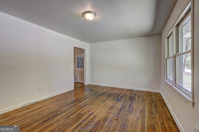 Building Photo - 108 Ingleside Dr
