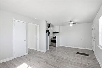 Building Photo - 6318 Laramie St
