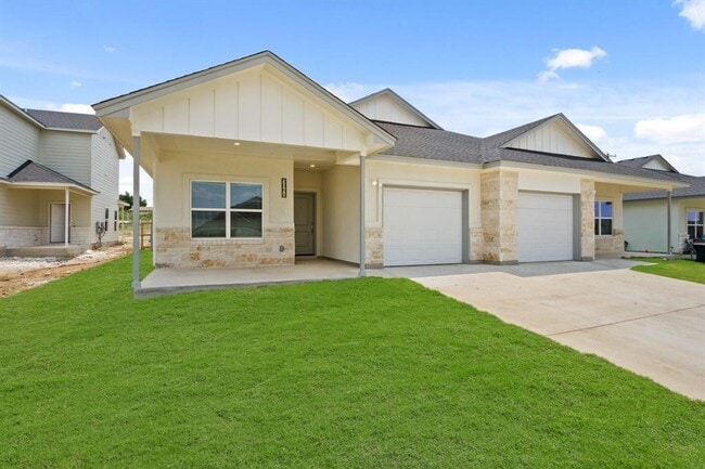 Foto del edificio - 506 Whirlaway Dr