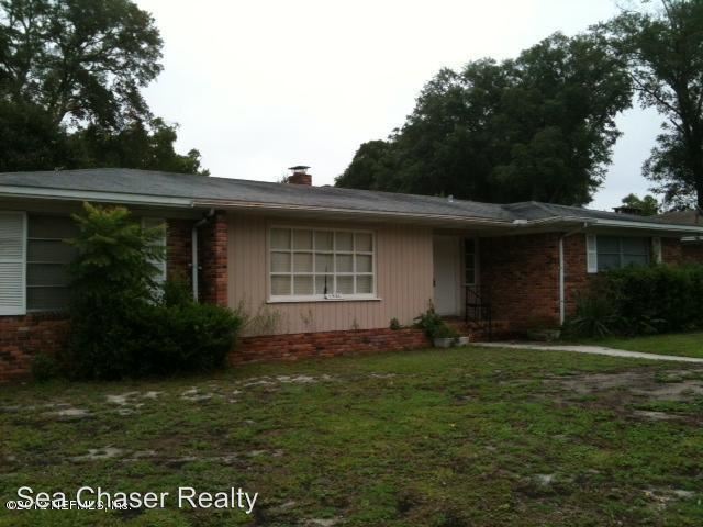 Building Photo - 1321 Carlotta Rd W