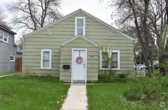 Building Photo - 607 S Wisconsin St