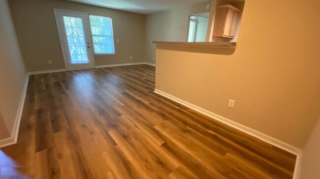 Foto del edificio - 7701 Timberlin Park Blvd