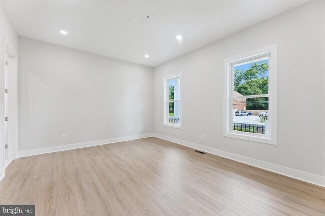 Foto del edificio - 2808 Boswell Ave