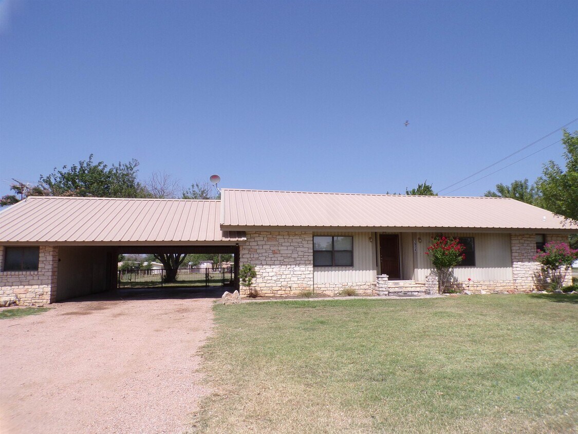Primary Photo - 3924 FM1980
