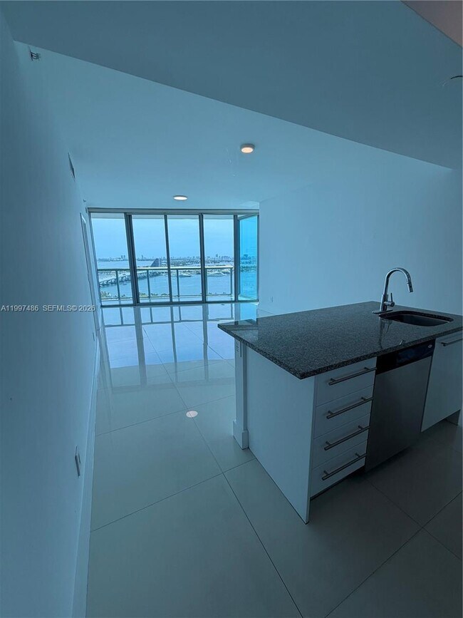 Foto del edificio - 888 Biscayne Blvd